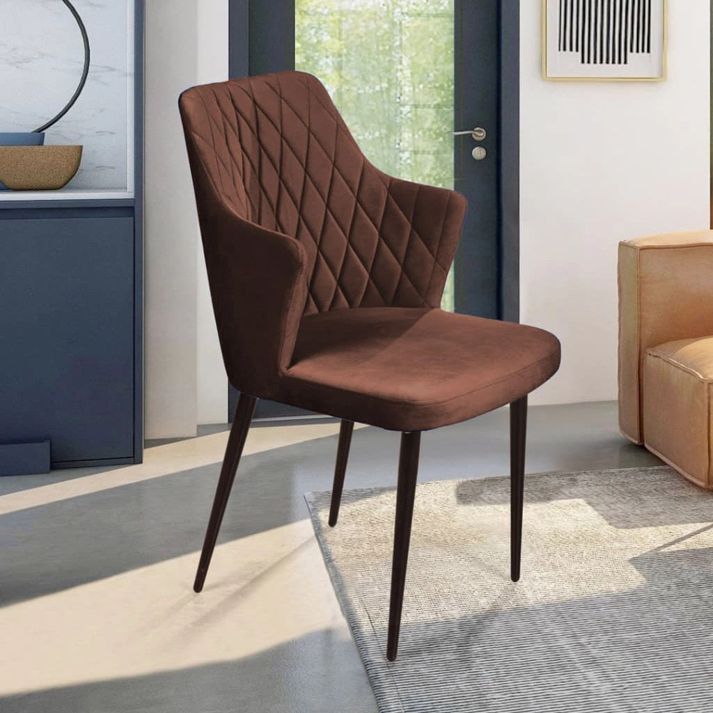 Стул с подлокотниками Hunt ромб, бархат коричневый 12 / чёрный конус изображение Стул с подлокотниками Hunt ромб, бархат коричневый 12 / чёрный конус фото