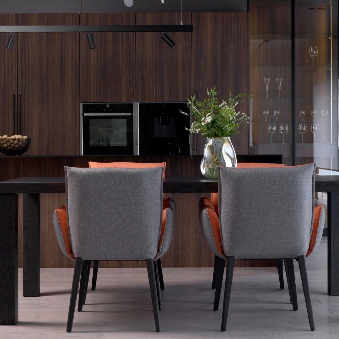 Стул с подлокотниками Kevin, рогожка оранжево/серый изображение Стул с подлокотниками Kevin, рогожка оранжево/серый фото