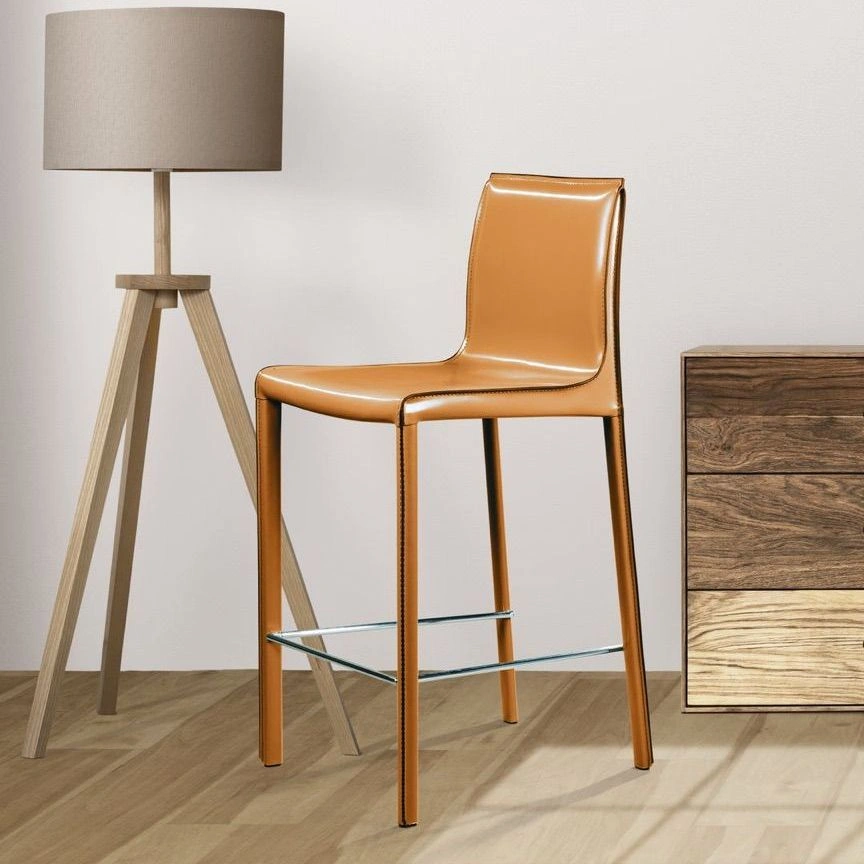 Стул полубарный Barrie, кожа camel изображение Стул полубарный Barrie, кожа camel фото