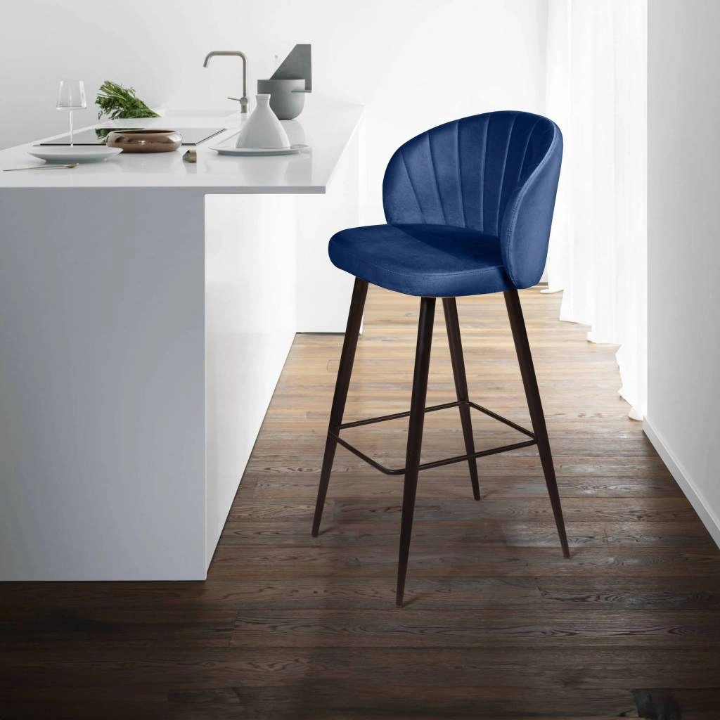 Стул полубарный Монблан Стул полубарный Монблан бархат синий с подножкой и мягкой спинкой