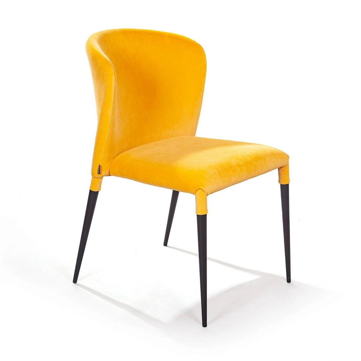 Стул Albert в шортиках, горчичный изображение Стул Albert в шортиках, горчичный фото