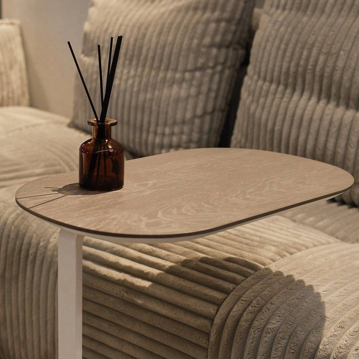 Журнальный столик приставной Side шпон ванильный шоколад / опора белая фото