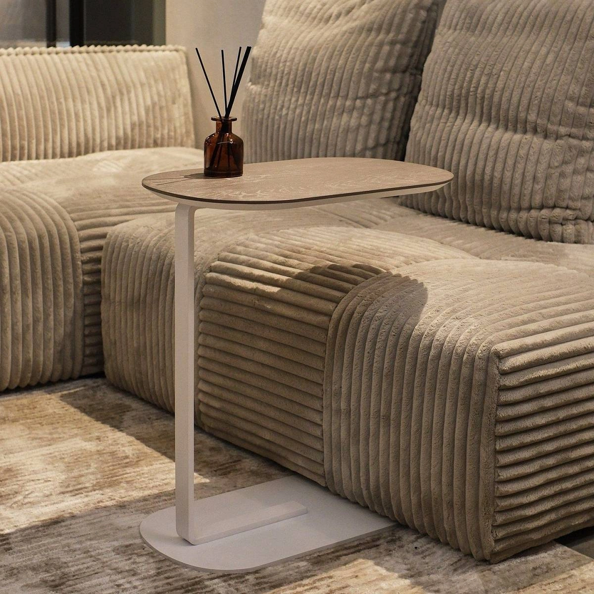 Журнальный столик приставной Side шпон ванильный шоколад / опора белая фото