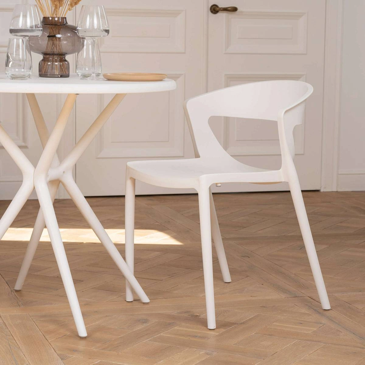 Стул LEXA, (комплект 2 шт), пластик белый изображение Стул LEXA, (комплект 2 шт), пластик белый фото