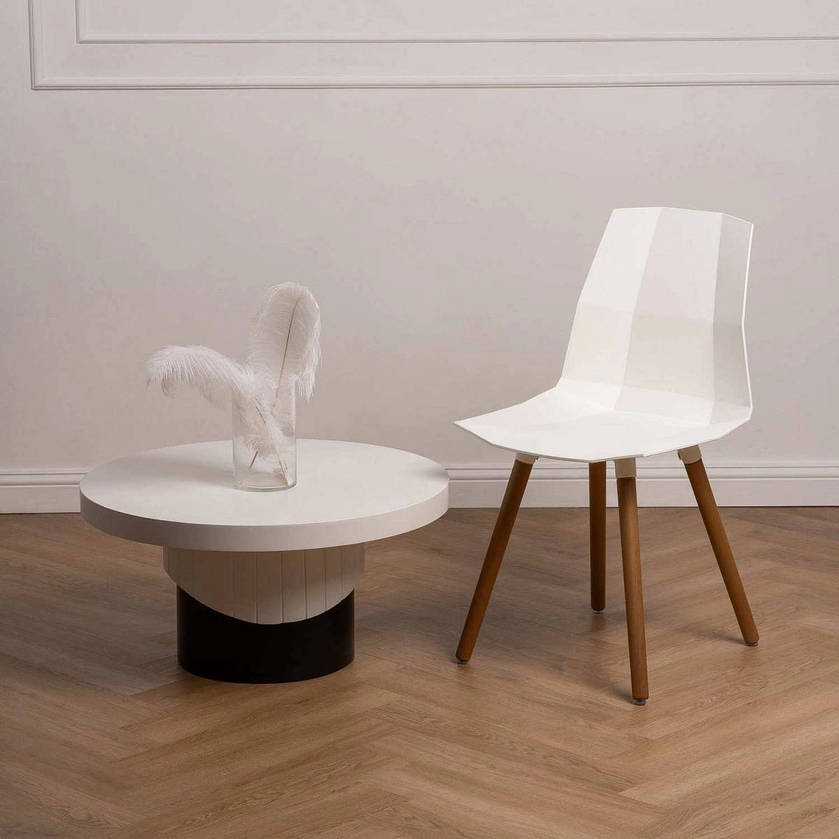 Стул Blex, (комплект 2 шт), пластик белый / опоры дерево изображение Стул Blex, (комплект 2 шт), пластик белый / опоры дерево фото