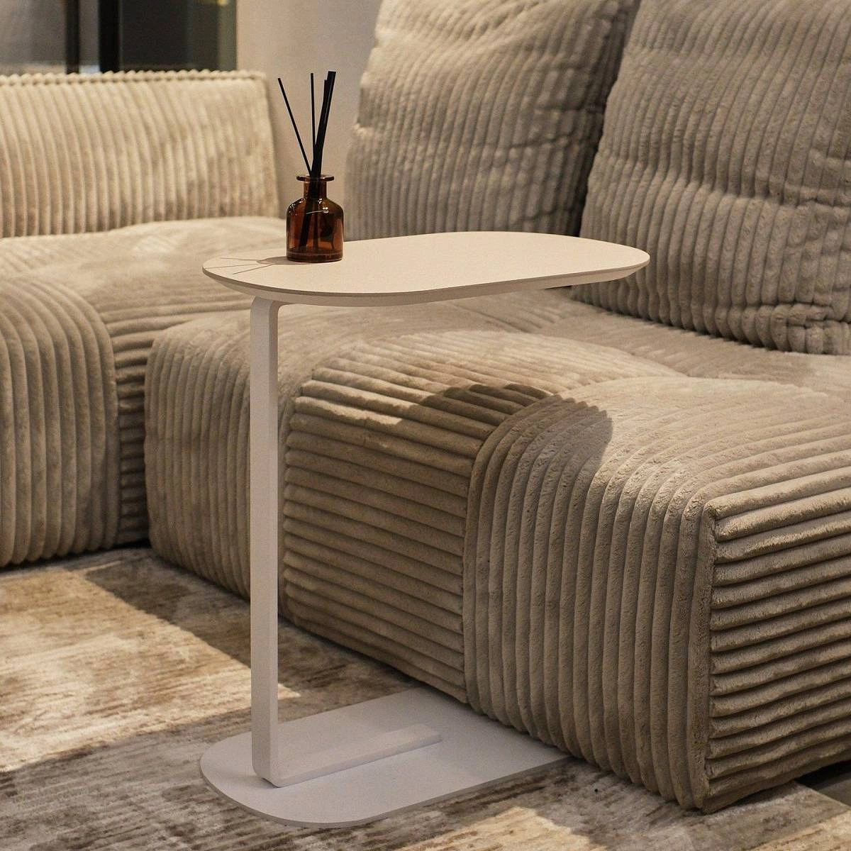 Журнальный столик приставной Side пластик кашемир / опора белая фото